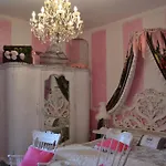La Maison Delle Favole Bed & Breakfast Desenzano del Garda