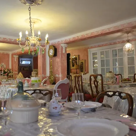 فندق مبيت وإفطار La Maison Delle Favole ديسينسانو ديل غاردا