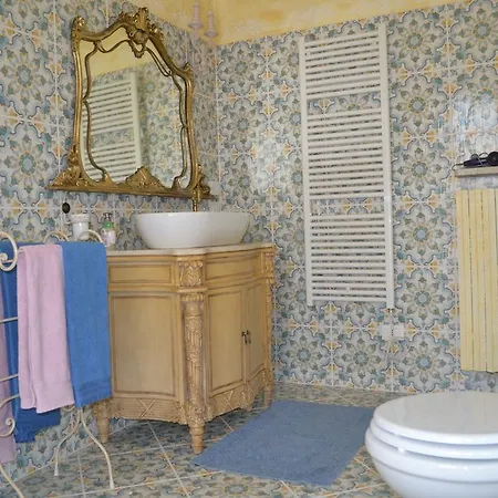 فندق مبيت وإفطار La Maison Delle Favole