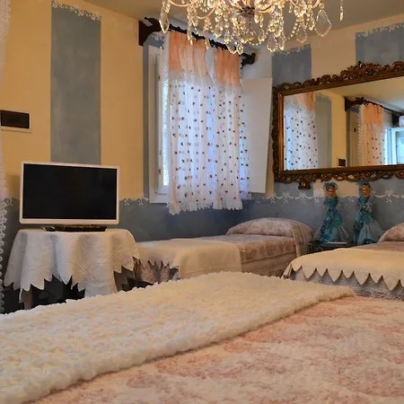 La Maison Delle Favole ديسينسانو ديل غاردا