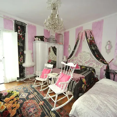 La Maison Delle Favole فندق مبيت وإفطار *