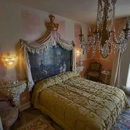 La Maison Delle Favole فندق مبيت وإفطار ديسينسانو ديل غاردا