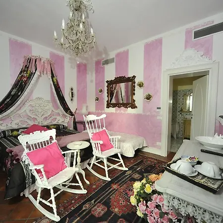 فندق مبيت وإفطار La Maison Delle Favole