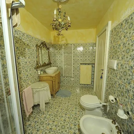 La Maison Delle Favole فندق مبيت وإفطار ديسينسانو ديل غاردا